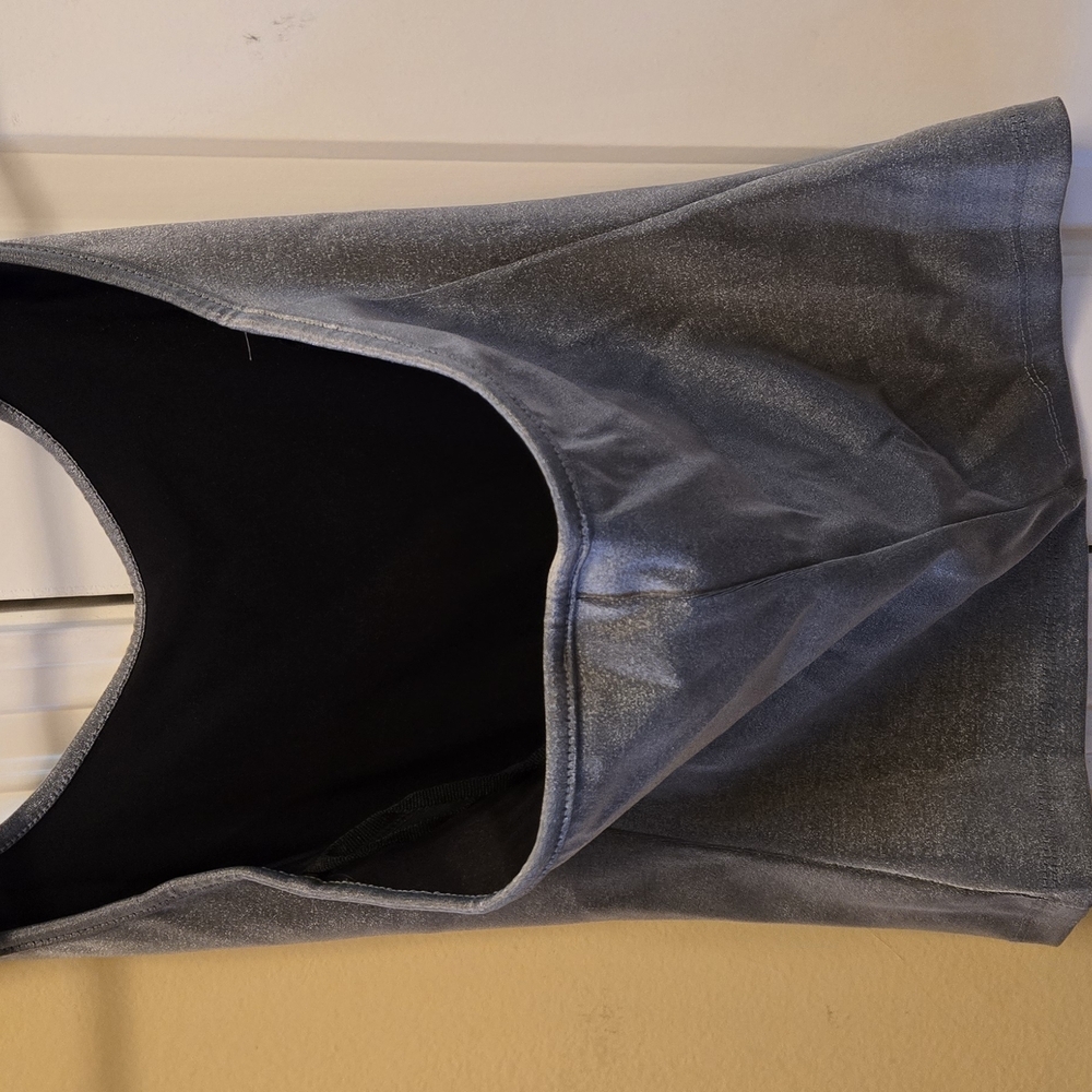 Eye Candy Women's Silver Shimmer Fitted Halter Top Night Out Size S - Picture 2 of 3